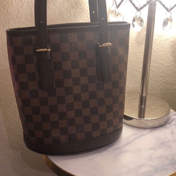 100% Authentic Louis Vuitton bucket bag. - Picture 1 of 5